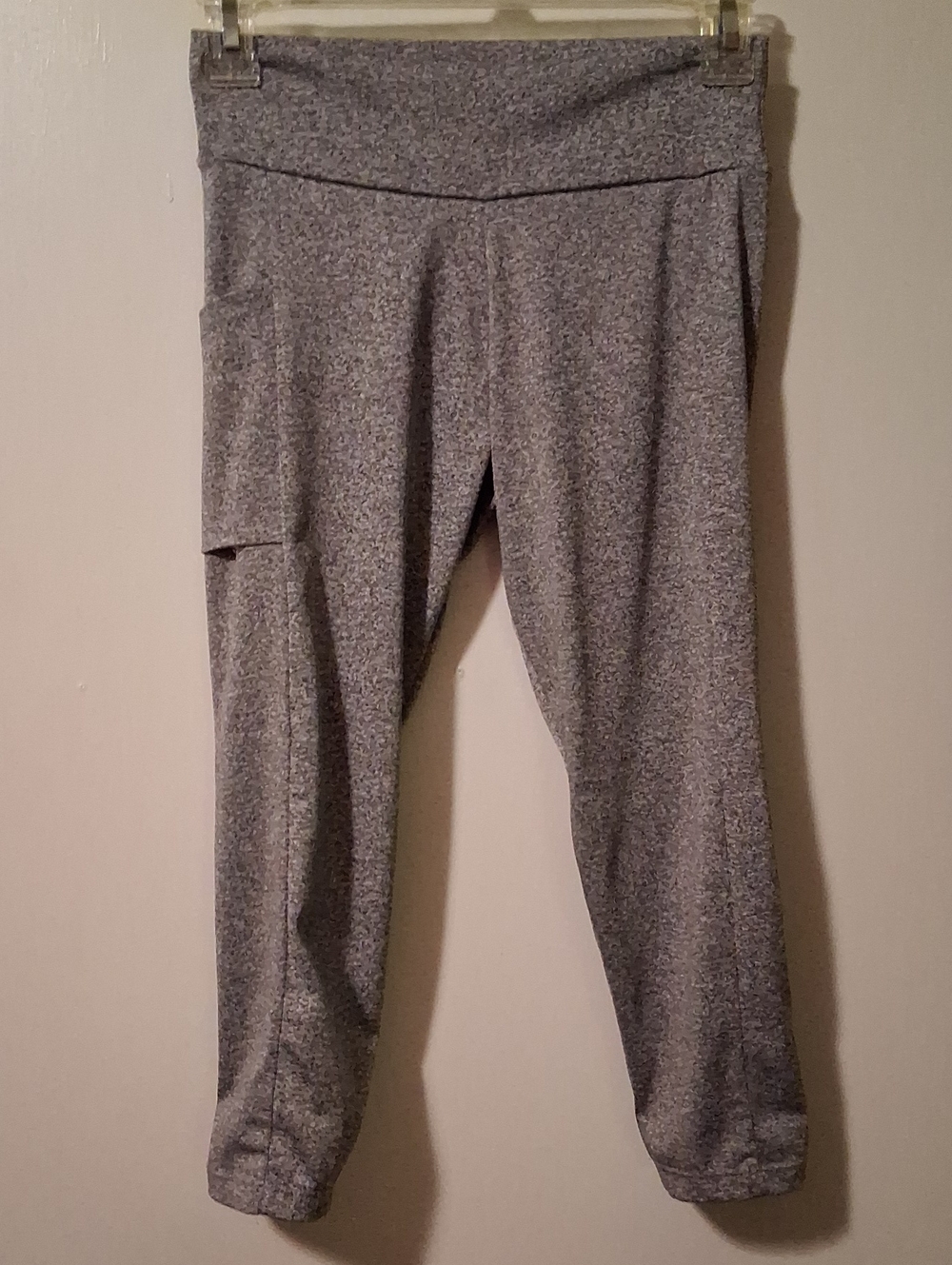 Women’s Gray Active Capri Leggings